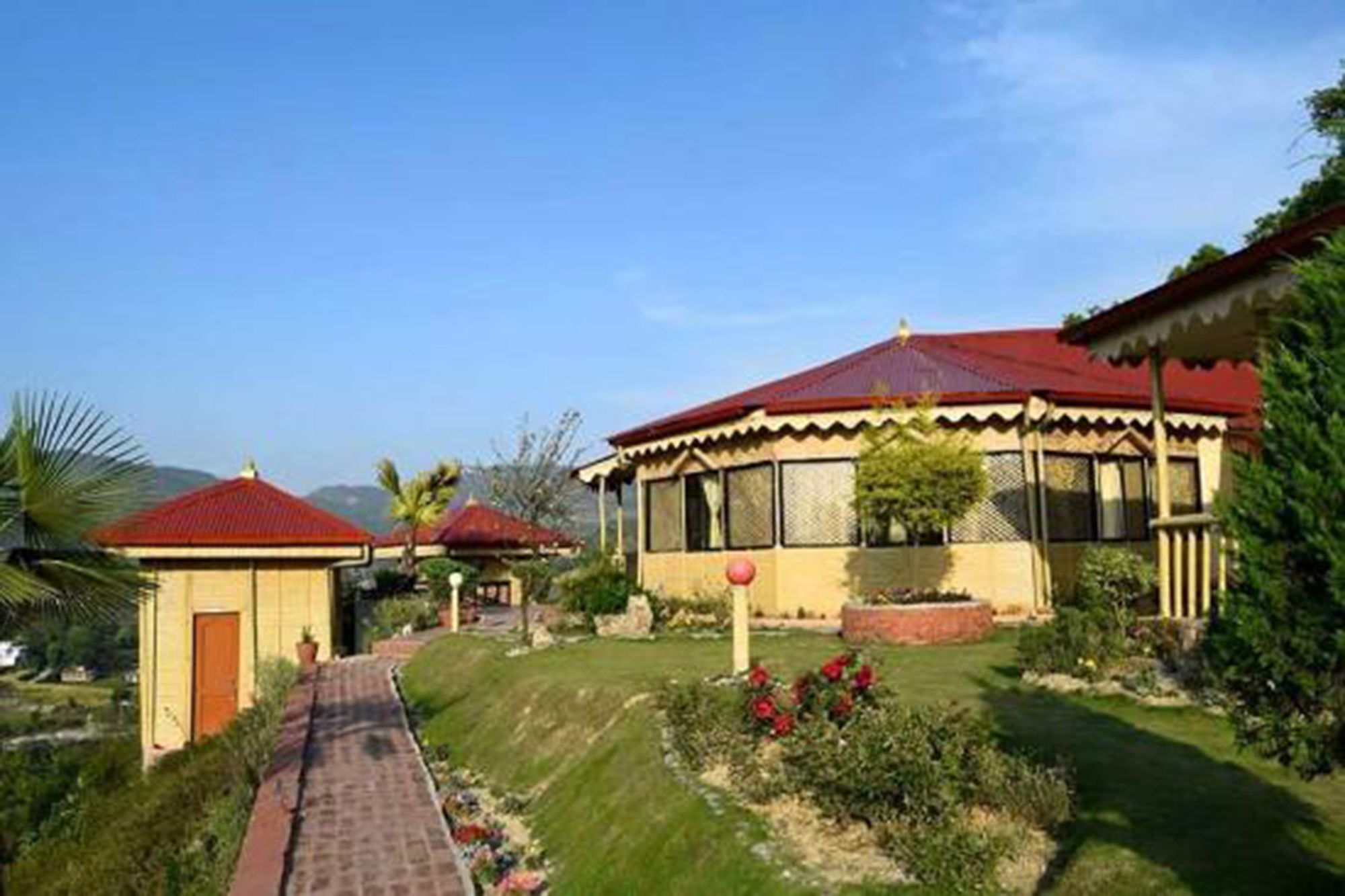 Hotel Nepal Yoga Retreat à Bageshwori Extérieur photo
